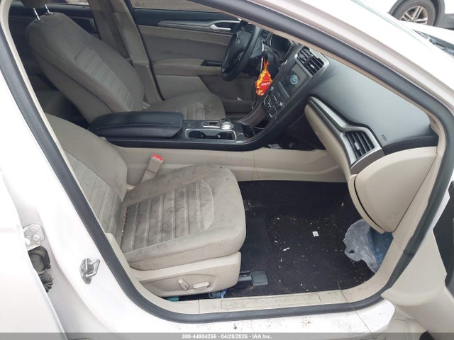44984256 :رقم المزاد ، 3FA6P0HD4KR245325 vin ، 2019 Ford Fusion Se مزاد بيع