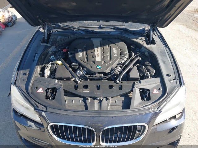 2013 Bmw 750li Xdrive მანქანა იყიდება აუქციონზე, vin: WBAYF8C59DD140163, აუქციონის ნომერი: 44984266