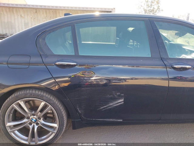 2013 Bmw 750li Xdrive მანქანა იყიდება აუქციონზე, vin: WBAYF8C59DD140163, აუქციონის ნომერი: 44984266