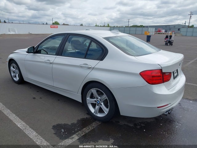 WBA3C1C55EK115560 BMW 328I