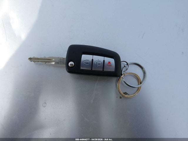 Продажа на аукционе авто 2014 Nissan Rogue S, vin: 5N1AT2MVXEC750696, номер лота: 44984277