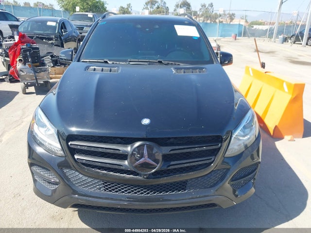 Aukcja sprzedaży 2016 Mercedes-benz Gle 350 4matic, vin: 4JGDA5HB4GA811981, numer aukcji: 44984283