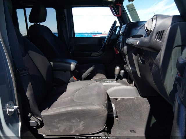 1C4HJWDG2EL271061 Jeep Wrangler Unlimited Sport