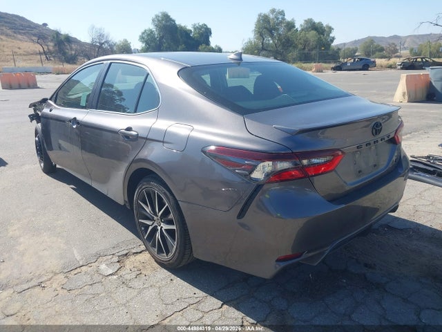 4T1G11AK0NU058963 Toyota CAMRY SE