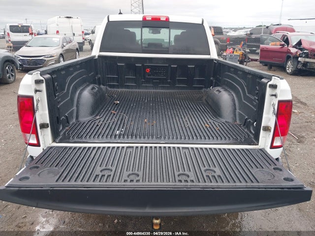 44984330 :رقم المزاد ، 1C6RR6TT2HS741537 vin ، 2017 Ram 1500 Big Horn  4x2 6'4 Box مزاد بيع