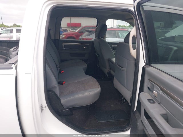 44984330 :رقم المزاد ، 1C6RR6TT2HS741537 vin ، 2017 Ram 1500 Big Horn  4x2 6'4 Box مزاد بيع