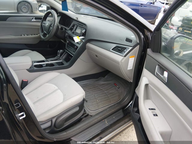 2016 Hyundai Sonata Hybrid Se მანქანა იყიდება აუქციონზე, vin: KMHE24L10GA009079, აუქციონის ნომერი: 44984334