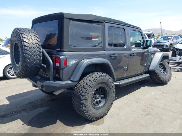 1C4HJXFG8JW212642 Jeep Wrangler Unlimited Rubicon 4x4