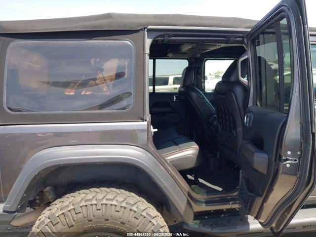 1C4HJXFG8JW212642 Jeep Wrangler Unlimited Rubicon 4x4