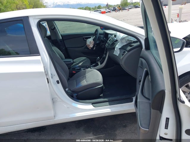 2015 Hyundai Elantra Se მანქანა იყიდება აუქციონზე, vin: 5NPDH4AE1FH642749, აუქციონის ნომერი: 44984366