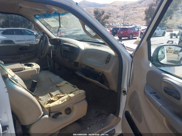 44984389 :رقم المزاد ، 2FTRX17L42CA26928 vin ، 2002 Ford F-150 Lariat/xl/xlt مزاد بيع