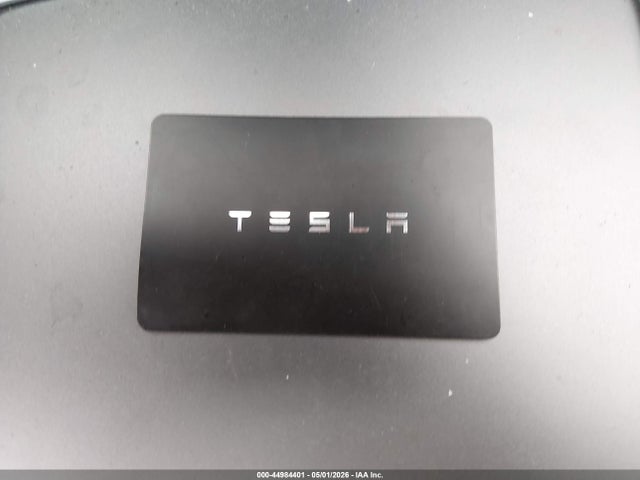 2022 Tesla Model Y Performance Dual Motor All-wheel Drive მანქანა იყიდება აუქციონზე, vin: 7SAYGDEF2NF564568, აუქციონის ნომერი: 44984401