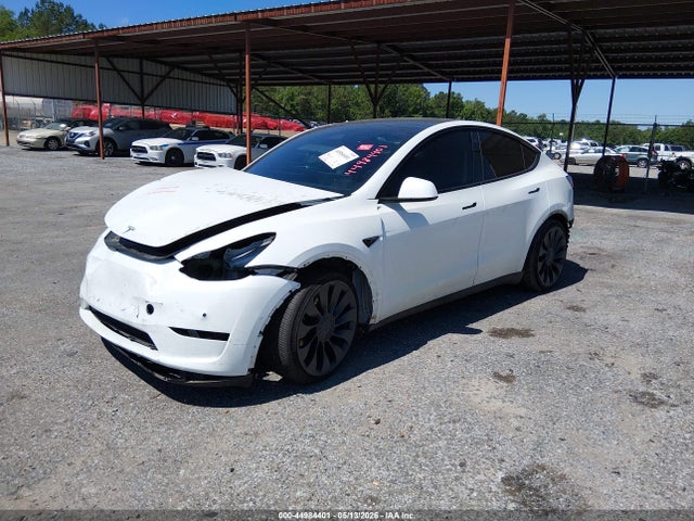 2022 Tesla Model Y Performance Dual Motor All-wheel Drive მანქანა იყიდება აუქციონზე, vin: 7SAYGDEF2NF564568, აუქციონის ნომერი: 44984401