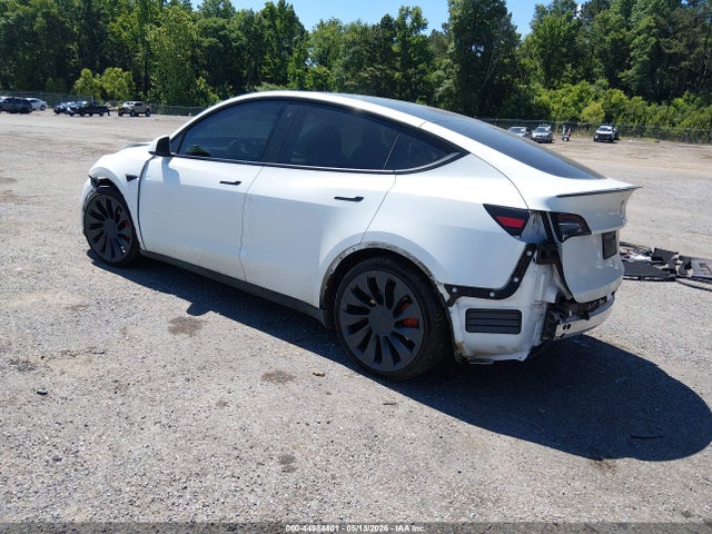 2022 Tesla Model Y Performance Dual Motor All-wheel Drive მანქანა იყიდება აუქციონზე, vin: 7SAYGDEF2NF564568, აუქციონის ნომერი: 44984401