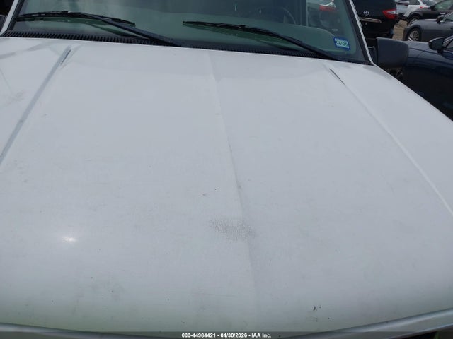 Продаж на аукціоні авто 1999 Gmc Suburban 1500 Slt Cmi, vin: 1GKEC16R6XJ743277, номер лоту: 44984421