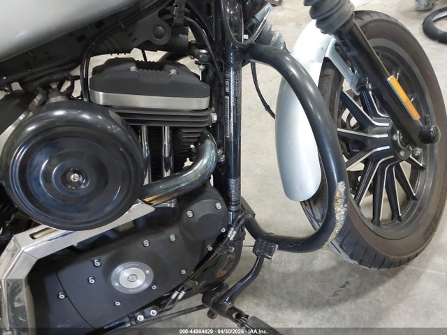 Harley-Davidson Xl883 Iron 883 2015 1HD4LE214FC402041 Image 16