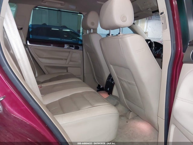 44984433 :رقم المزاد ، WVGBG77L25D007136 vin ، 2005 Volkswagen Touareg V6 مزاد بيع