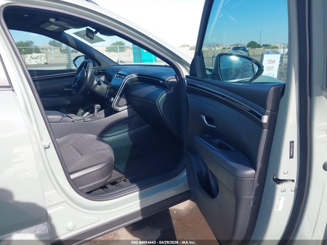 5NTJC4AE2PH044173 Hyundai Santa Cruz Sel