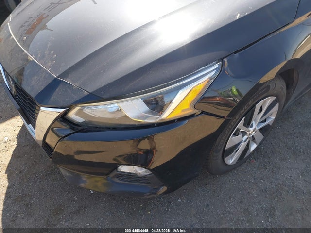 44984448 :رقم المزاد ، 1N4BL4BV4KC196287 vin ، 2019 Nissan Altima 2.5 S مزاد بيع