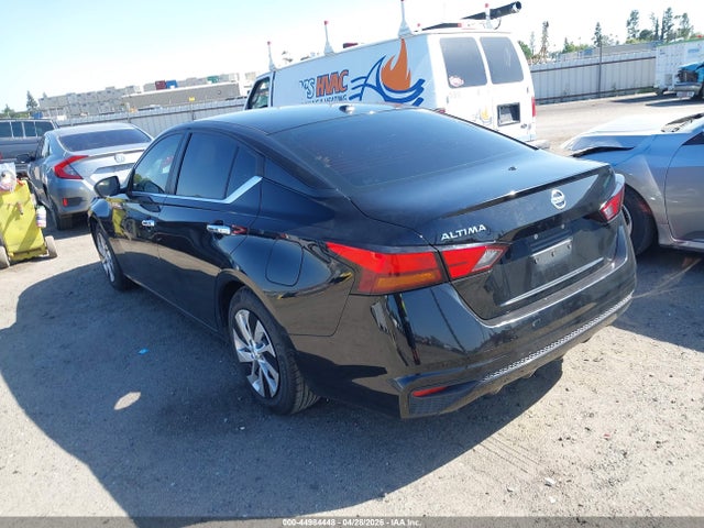 44984448 :رقم المزاد ، 1N4BL4BV4KC196287 vin ، 2019 Nissan Altima 2.5 S مزاد بيع