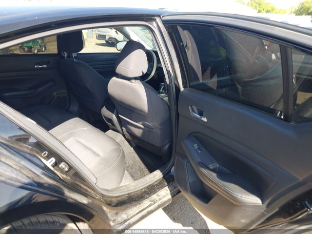 44984448 :رقم المزاد ، 1N4BL4BV4KC196287 vin ، 2019 Nissan Altima 2.5 S مزاد بيع