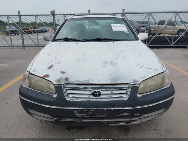 2001 Toyota Camry Le მანქანა იყიდება აუქციონზე, vin: JT2BG22K710572935, აუქციონის ნომერი: 44984456
