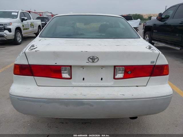 2001 Toyota Camry Le მანქანა იყიდება აუქციონზე, vin: JT2BG22K710572935, აუქციონის ნომერი: 44984456