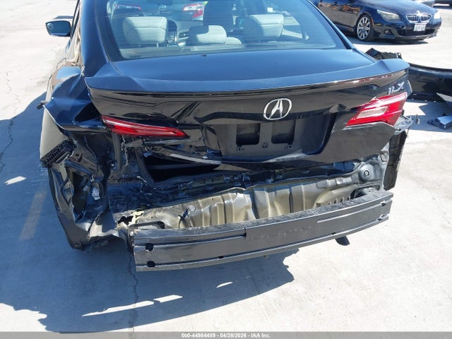 44984489 :رقم المزاد ، 19UDE2F36JA001361 vin ، 2018 Acura Ilx Acurawatch Plus Package مزاد بيع