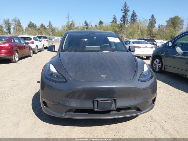 2023 Tesla Model Y Awd/long Range Dual Motor All-wheel Drive მანქანა იყიდება აუქციონზე, vin: 7SAYGDEE3PF935814, აუქციონის ნომერი: 44984492