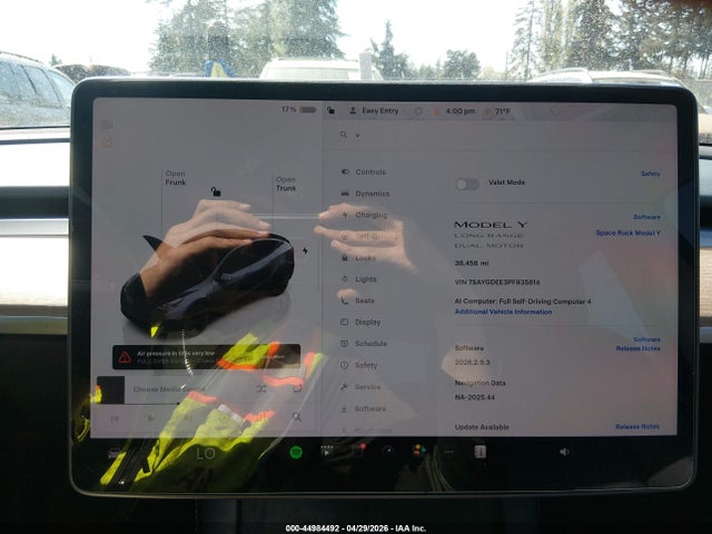 2023 Tesla Model Y Awd/long Range Dual Motor All-wheel Drive მანქანა იყიდება აუქციონზე, vin: 7SAYGDEE3PF935814, აუქციონის ნომერი: 44984492