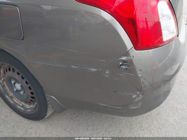 3N1CN7AP4EL851606 Nissan Versa 1.6 S+
