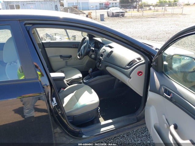 44984541 :رقم المزاد ، KNAFT4A29D5735185 vin ، 2013 Kia Forte Lx مزاد بيع