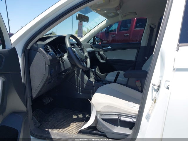 Продажа на аукционе авто 2021 Volkswagen Tiguan 2.0t S, vin: 3VV0B7AX5MM137387, номер лота: 44984573