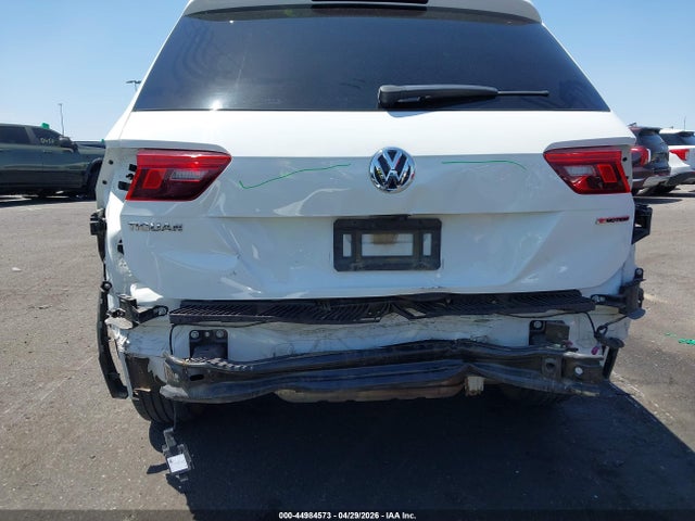 Продажа на аукционе авто 2021 Volkswagen Tiguan 2.0t S, vin: 3VV0B7AX5MM137387, номер лота: 44984573