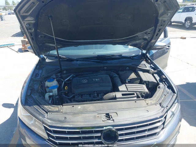 1VWAT7A32GC038090 Volkswagen Passat 1.8t S