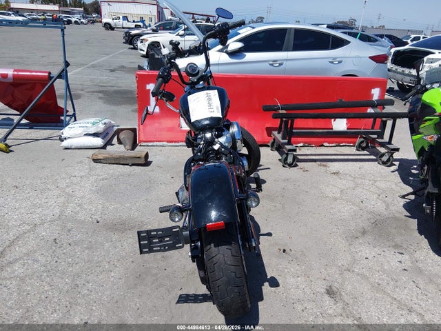 1HD1YJ922SB041405 Harley-Davidson FXBB