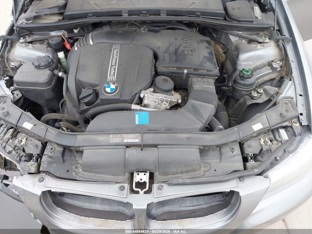 2011 Bmw 335i მანქანა იყიდება აუქციონზე, vin: WBAPM5G50BNM68976, აუქციონის ნომერი: 44984629