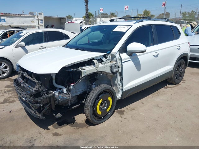 44984637 :رقم المزاد ، 3VVEX7B21RM106526 vin ، 2024 Volkswagen Taos 1.5t Se مزاد بيع