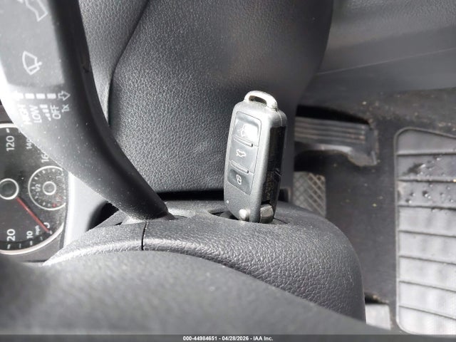 Продаж на аукціоні авто 2011 Volkswagen Tiguan Se, vin: WVGAV7AX5BW543852, номер лоту: 44984651