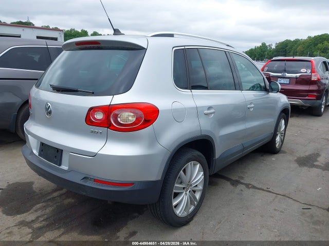 Продаж на аукціоні авто 2011 Volkswagen Tiguan Se, vin: WVGAV7AX5BW543852, номер лоту: 44984651