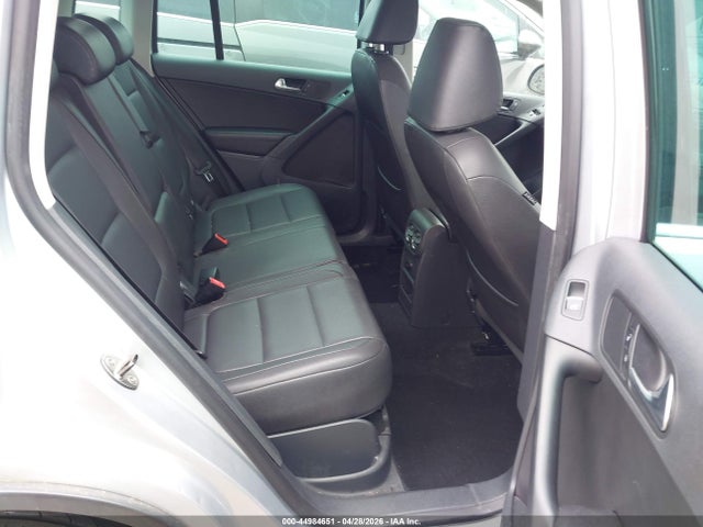 Продаж на аукціоні авто 2011 Volkswagen Tiguan Se, vin: WVGAV7AX5BW543852, номер лоту: 44984651