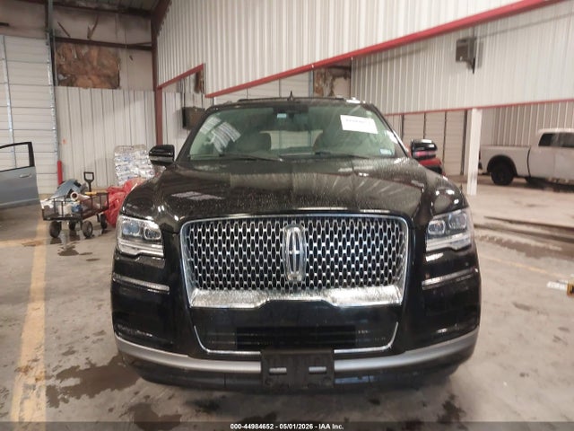5LMJJ2NGXPEL12724 Lincoln Navigator Standard