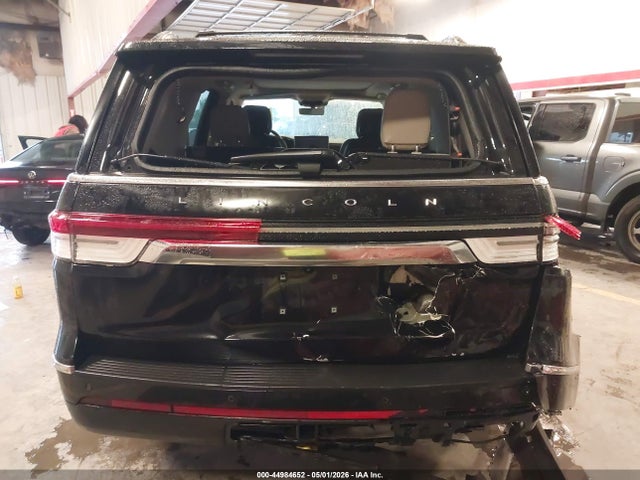 5LMJJ2NGXPEL12724 Lincoln Navigator Standard