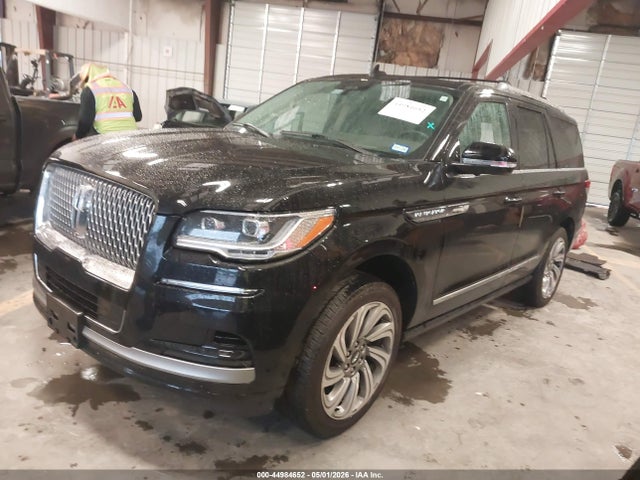 5LMJJ2NGXPEL12724 Lincoln Navigator Standard