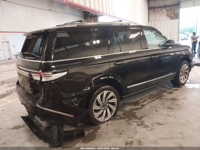 5LMJJ2NGXPEL12724 Lincoln Navigator Standard