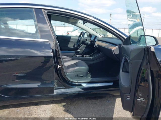 Tesla Model 3 Long Range/performance 2018 5YJ3E1EB4JF144264 Image 5