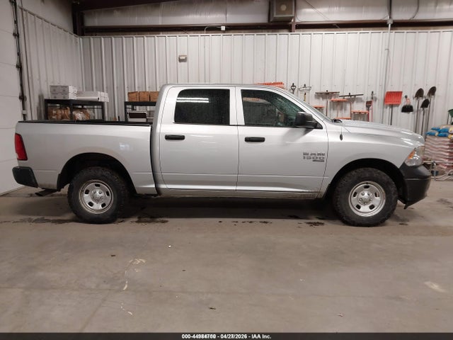 1C6RR7KG3KS516478 RAM 1500 Classic Tradesman 4x4 5&#039;7 Box