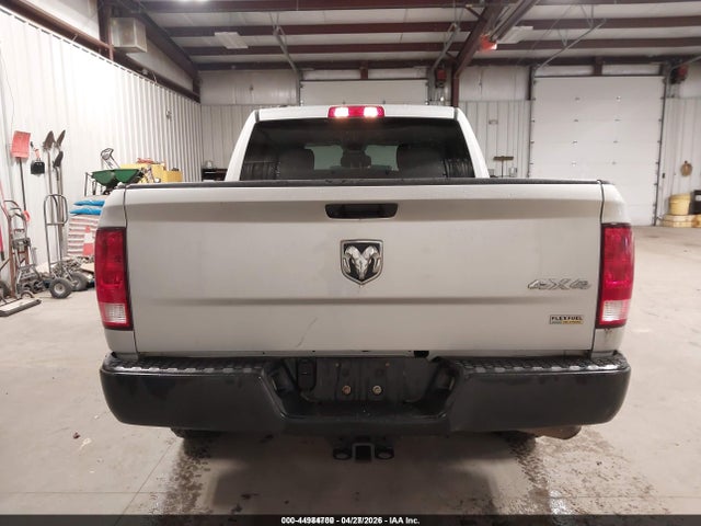 1C6RR7KG3KS516478 RAM 1500 Classic Tradesman 4x4 5&#039;7 Box