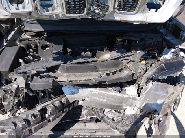 44984725 :رقم المزاد ، 1C4PJLLB0KD307691 vin ، 2019 Jeep Cherokee Latitude Plus Fwd مزاد بيع