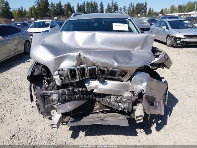 44984725 :رقم المزاد ، 1C4PJLLB0KD307691 vin ، 2019 Jeep Cherokee Latitude Plus Fwd مزاد بيع